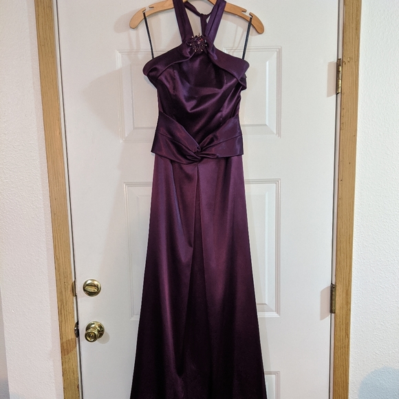 gently used formal dresses